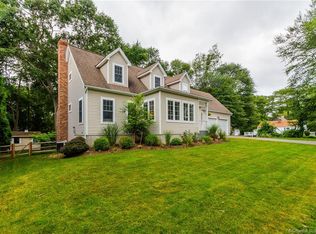 49 Sunset Ave, Niantic, CT 06357