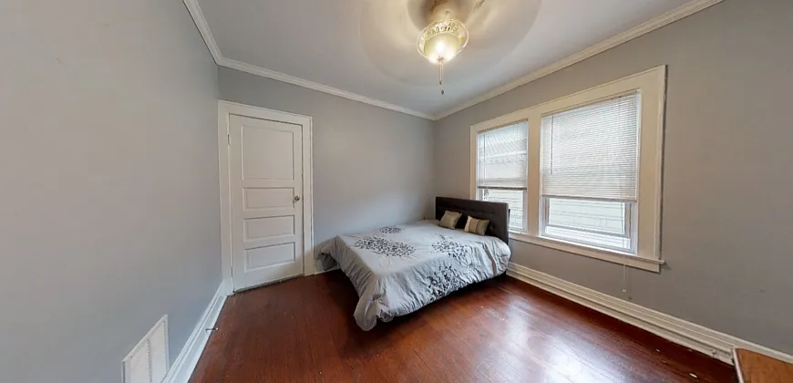 1322 Madison St - 1 — Photo 2