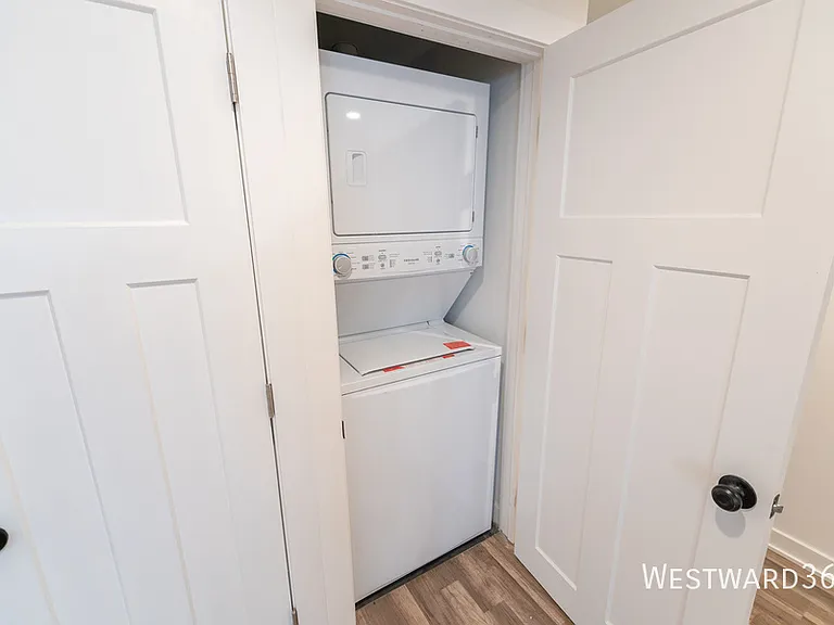 4853 N Kenmore Ave #G — Photo 11