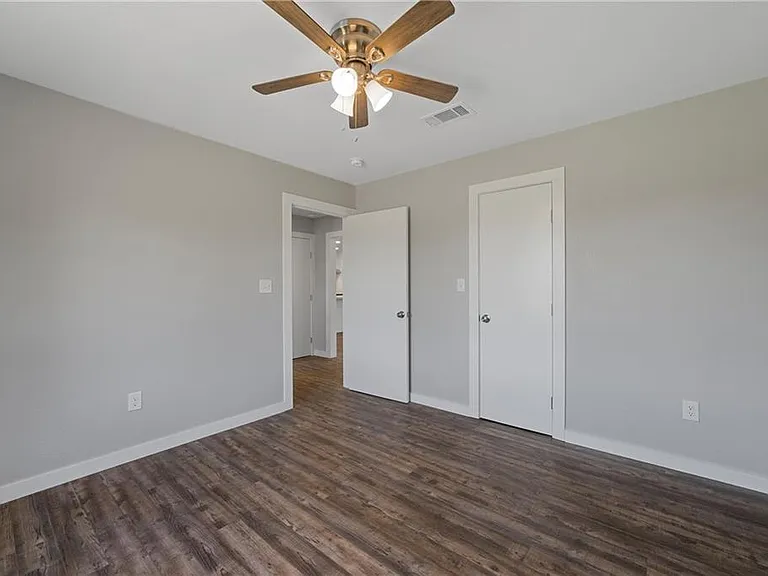 198 County Road 483 — Photo 11