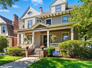 106 Magnolia Ter, Springfield, MA 01108