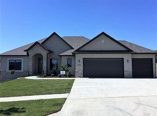 4714 Emeribrook Ct, Columbia, MO 65203