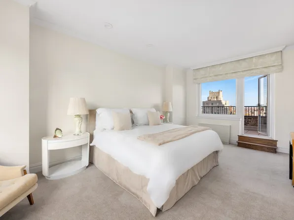 501 East 79th Street image 8 of 14