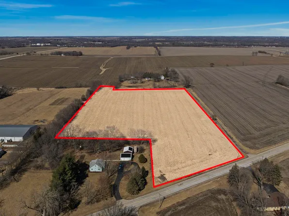 66XX Montague Rd, Rockford, IL 61102