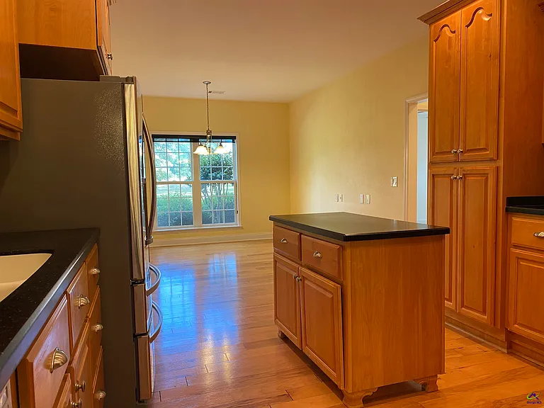 408 Stathams Way — Photo 8