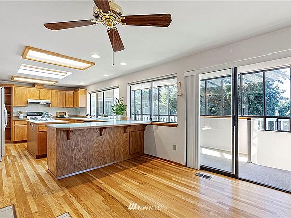 5th image of 3108 N Narrows Dr