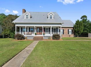 10 Bayou View Dr, Gulfport, MS 39507