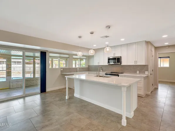 13250 W BELLWOOD Drive, Sun City West, AZ 85375