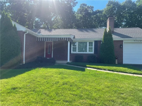 128 White Oak Dr, Butler, PA 16001