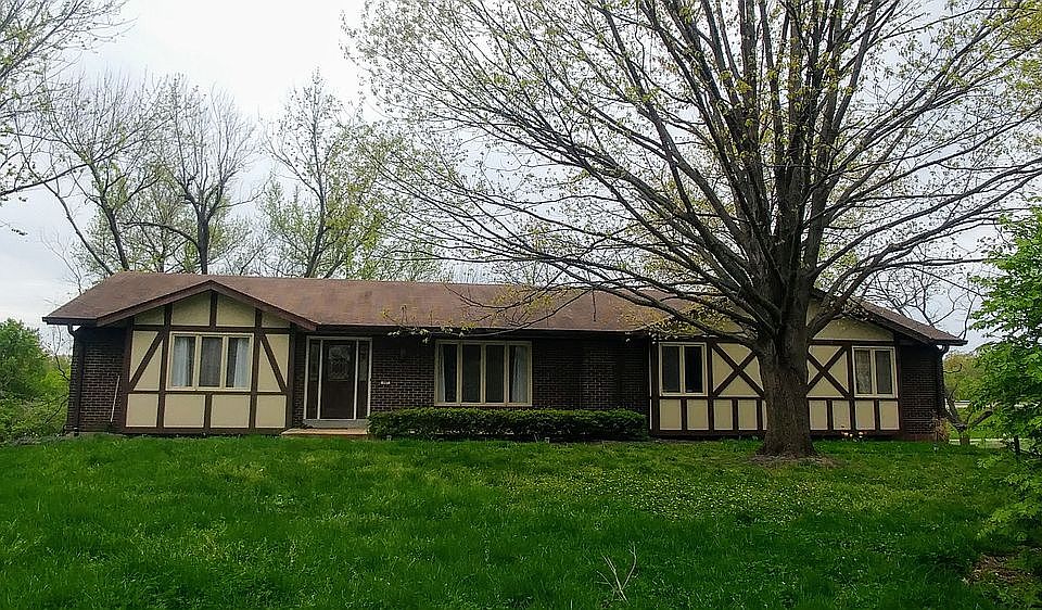 1st image of 167 Emerald Green Ct