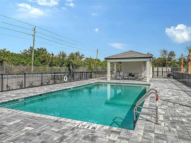 5624 Summit Pointe Cir #104 — Photo 4