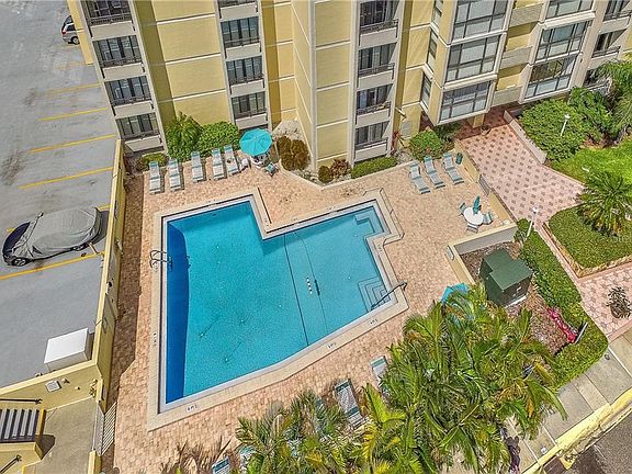 5th image of 830 S Gulfview Blvd APT 503