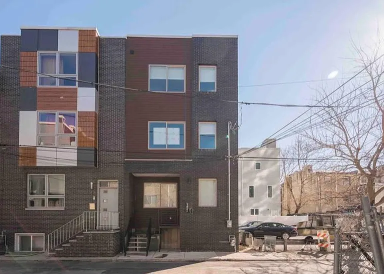 1433 N Orkney St — Photo 1