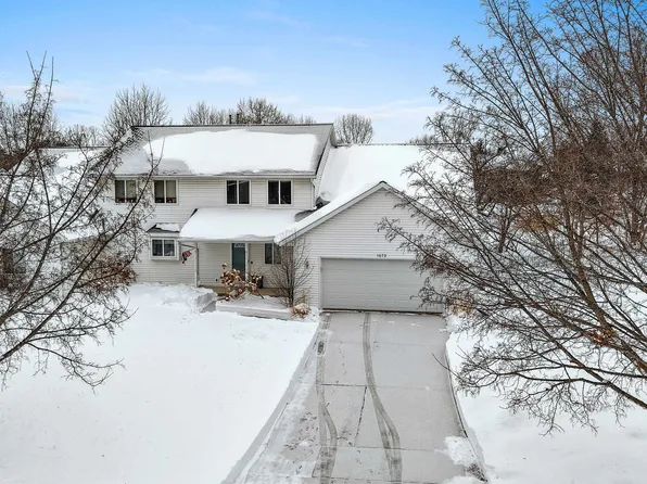 2700 Maple Hills Dr, Green Bay, WI 54313