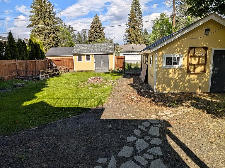 4117 S Grand Blvd — Photo 4