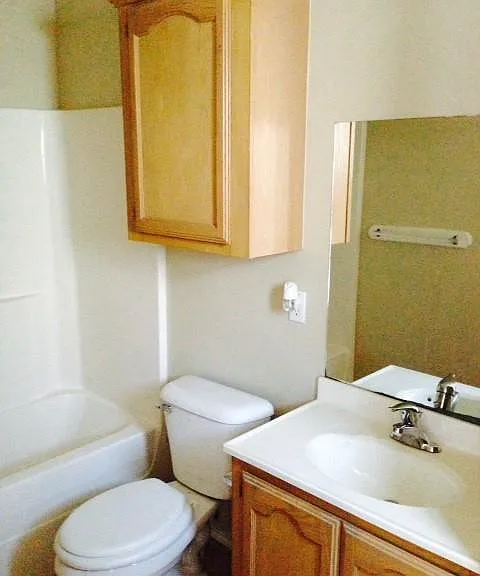 2601 Cervantes Ave — Photo 10
