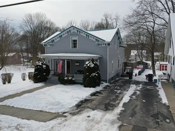 212 Hamilton St, Penn Yan, NY 14527