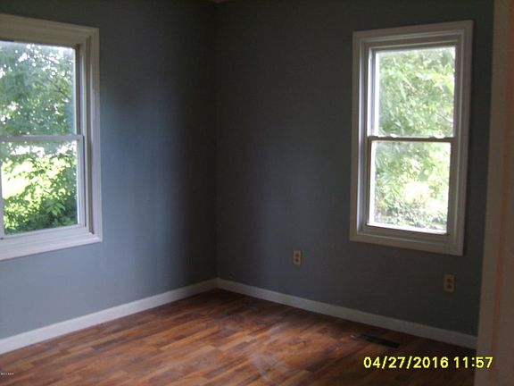 3rd image of 324 1/2 N 15th St