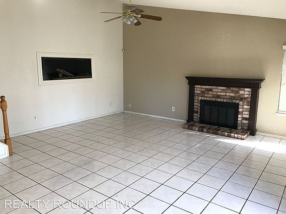 5th image of 3211 Azevedo Dr