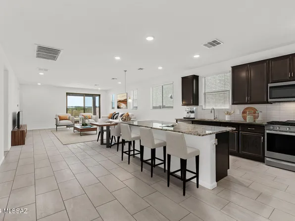 5748 S Bug Springs Loop, Tucson, AZ 85747