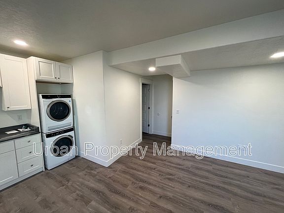 4th image of 945 W Shadow Brook Ln