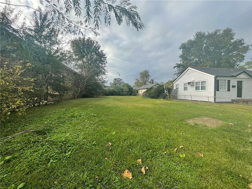 1st image of 1007 Moisant St