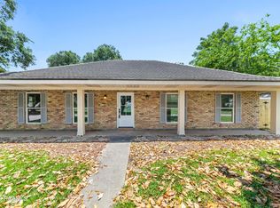 401 Maple Dr, Lafayette, LA 70506