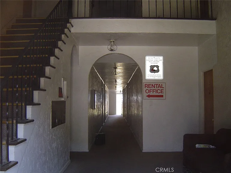 3260 Main St — Photo 5