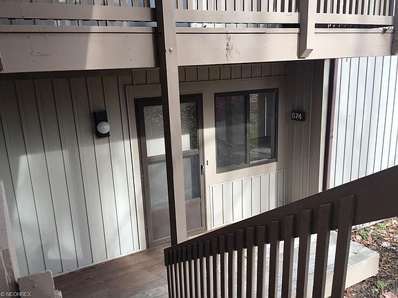 2nd image of 574 Meredith Ln