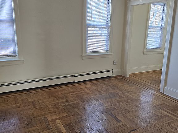4th image of 1455 Edison Ave #8