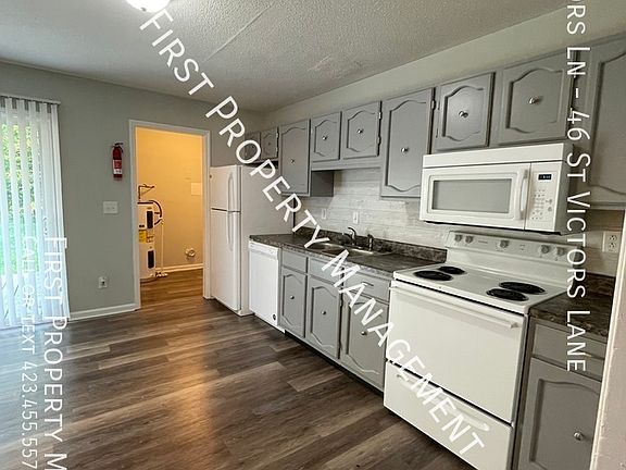 3rd image of 46 Saint Victors Ln #46
