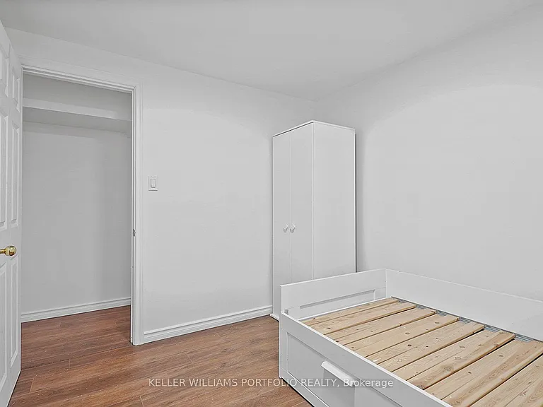 68 Athabasca St — Photo 38