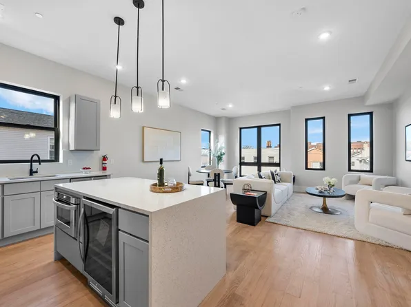 13 Manhattan Ave #3, Jersey City, NJ 07307