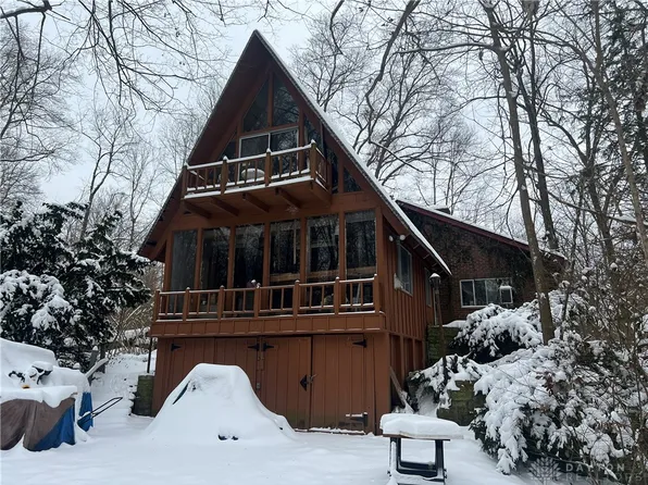 2120 Kinmont Rd, Dayton, OH 45414