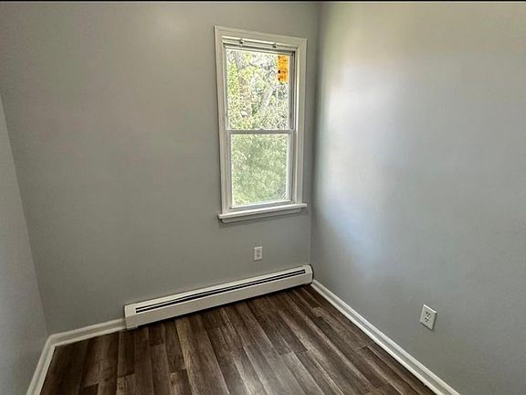 4th image of 87 Summer St #C