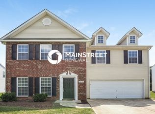 6826 Championship Dr, Whitsett, NC 27377