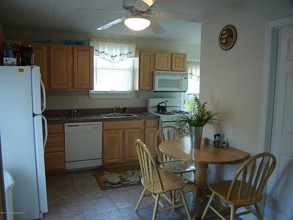 2nd image of 604 SE Central Ave #2