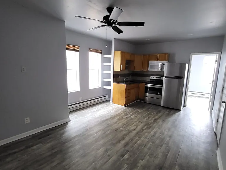 4914 Knox St #B — Photo 1