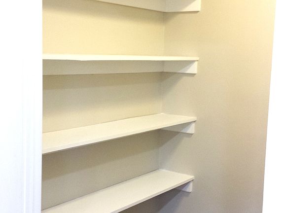 1st Floor Pantry/Laundry