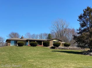 7110 Whitmore Lake Rd, Whitmore Lake, MI 48189