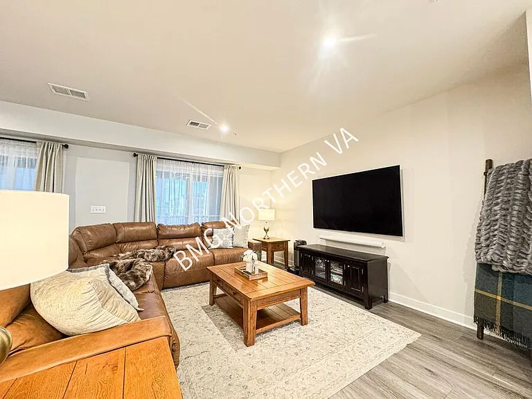 1636 Kirkman St — Photo 4