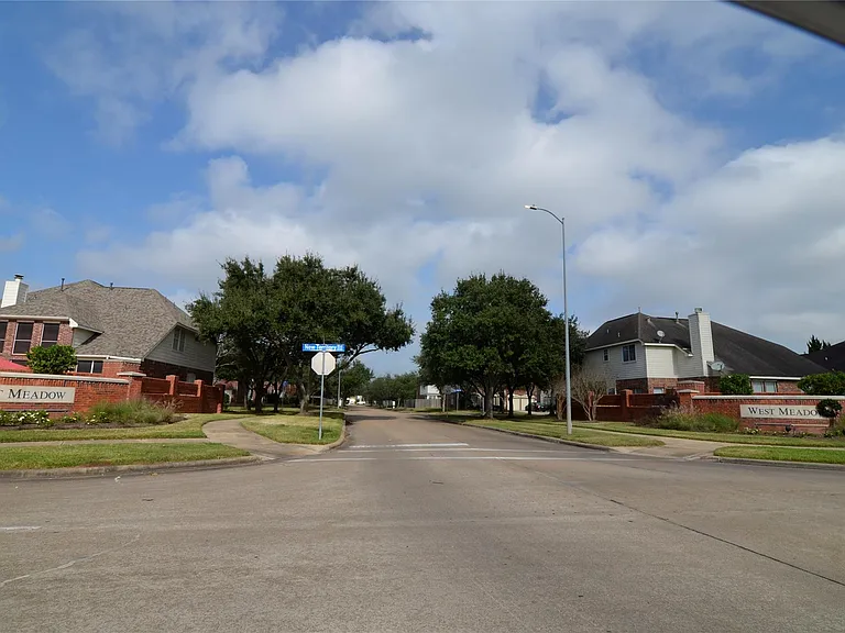 1210 Ivory Meadow Ln — Photo 30