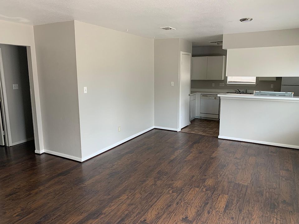 3221 Hirschfield Rd APT D, Spring, TX 77373 | Zillow