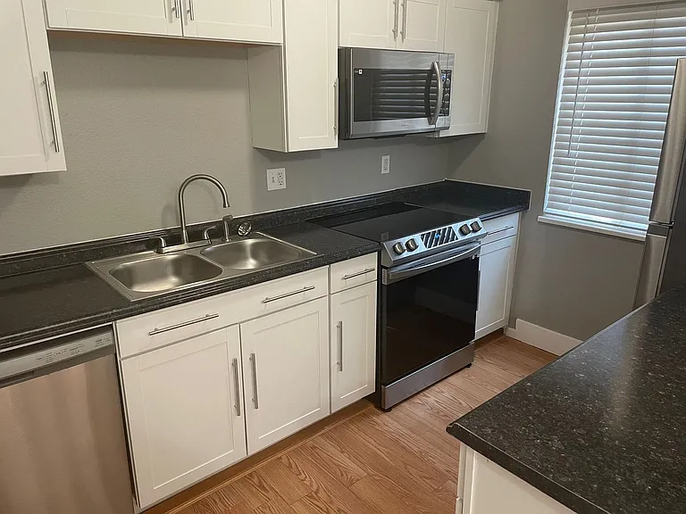 3825 S Monaco Pkwy #131 — Photo 8