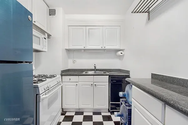 Sold by Corcoran | media 3
