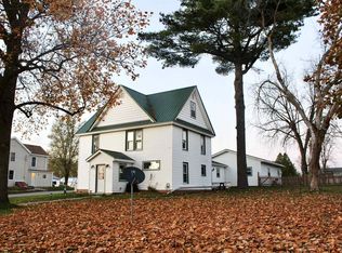 253 E High St, Shullsburg, WI 53586
