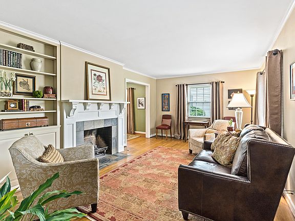 5th image of 1921 Elmwood Ave