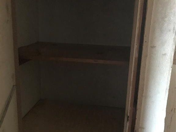 3rd image of 207 S Folts Ave