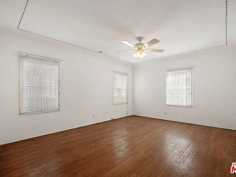 436 S Rexford Dr — Photo 13