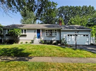 80 Deerfield Dr, Stratford, CT 06614